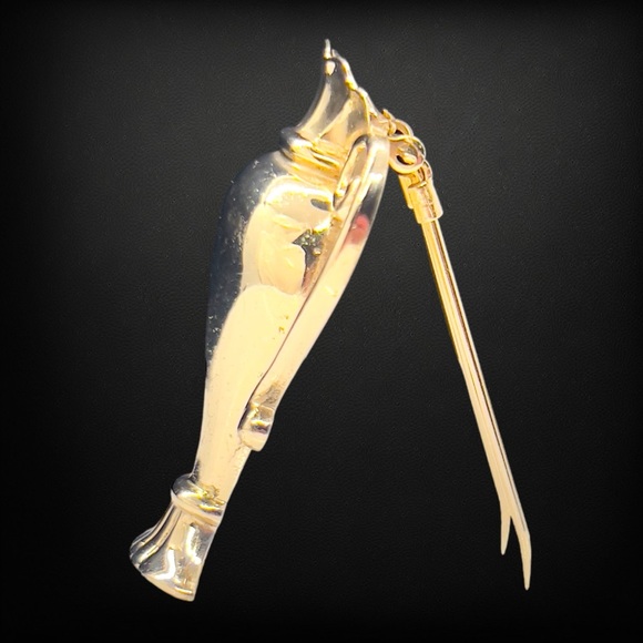 Vintage Signed 1940’s Monet Sterling Vermeil Urn Shaped Fur Clip - Picture 3 of 12